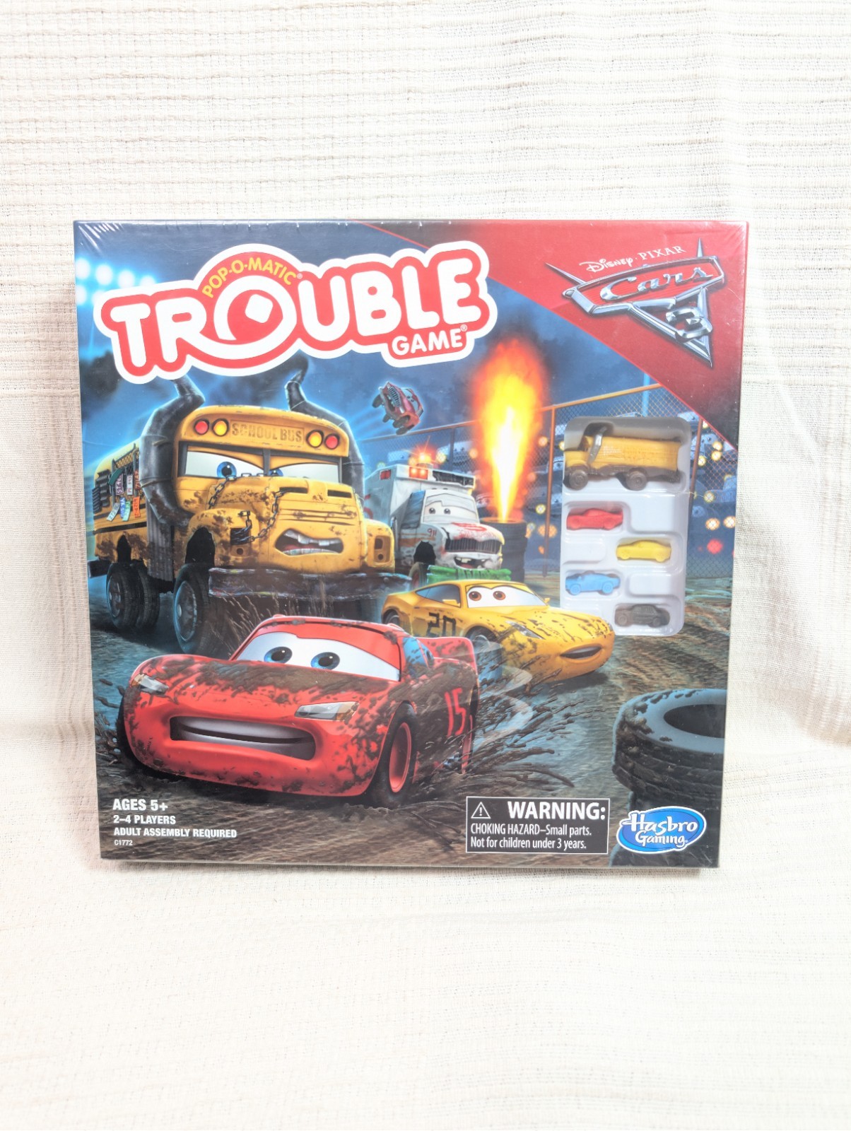 Disney Pixar Cars 3 TROUBLE Board Game with Pop-O Matic Dice Roller Sealed New