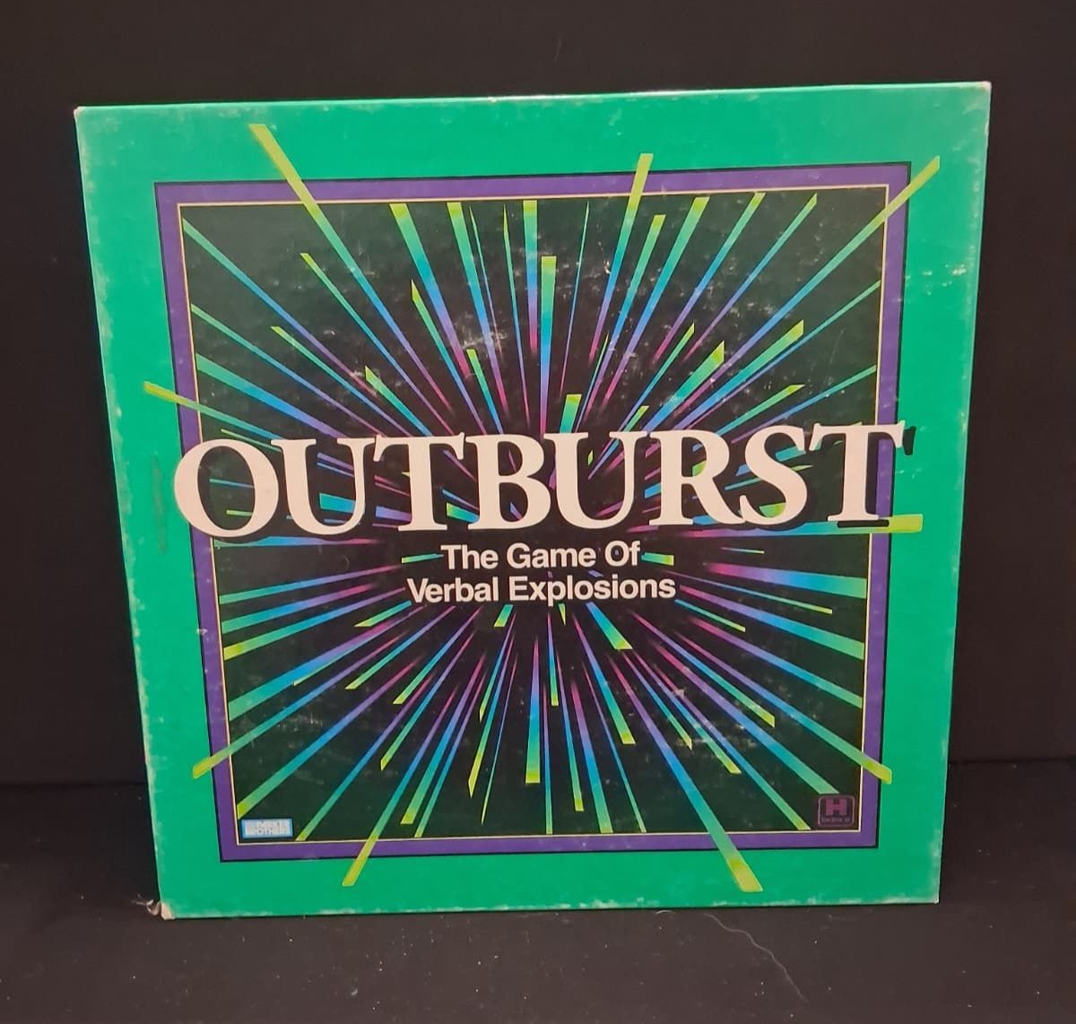 Outburst Board Game Parker Brothers 400 Cards Missing 2 Blue Pass Chips – [B-15]