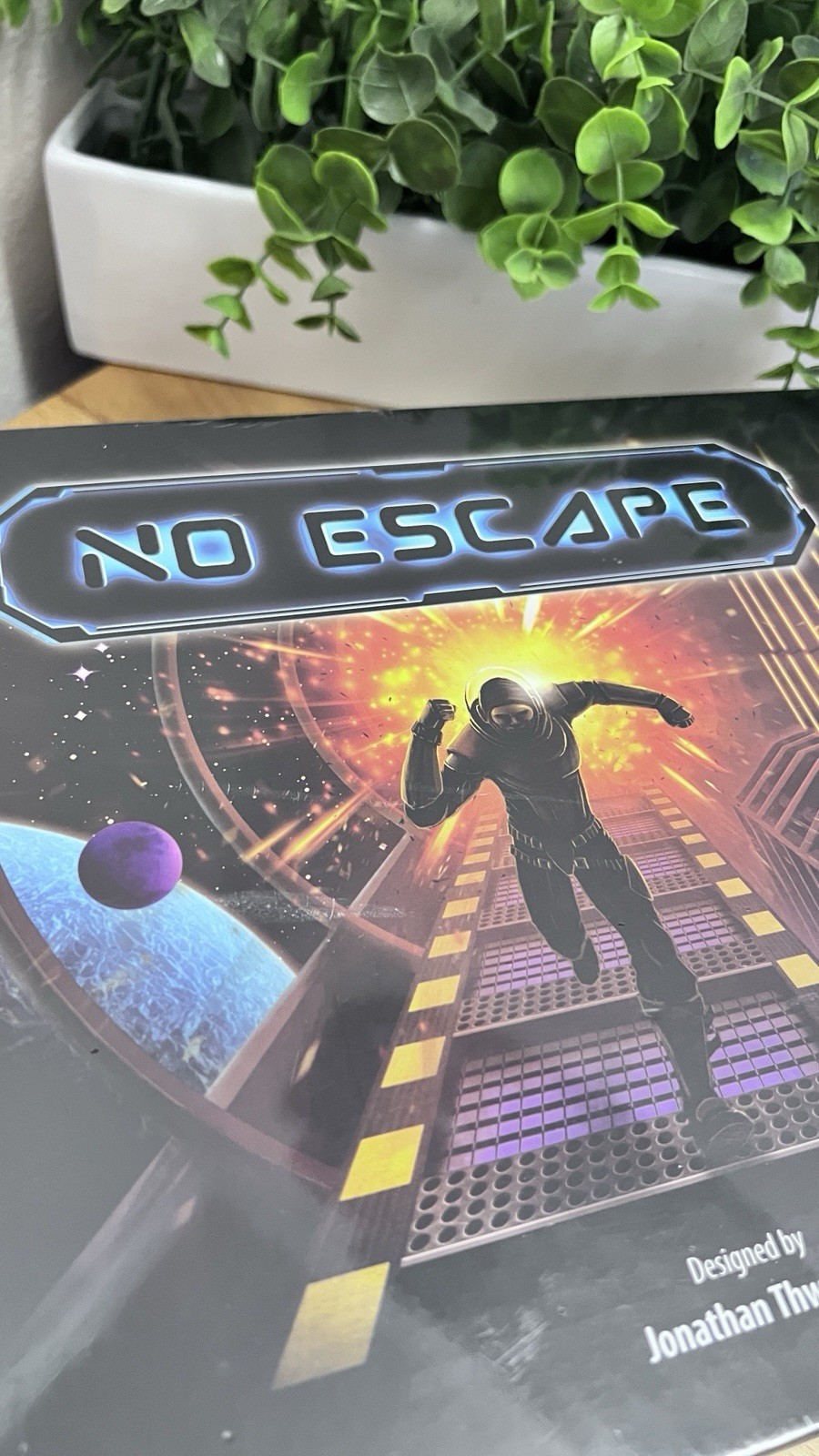 No Escape: Strategic Maze-Building Board Game – Titan Station Escape Adventure
