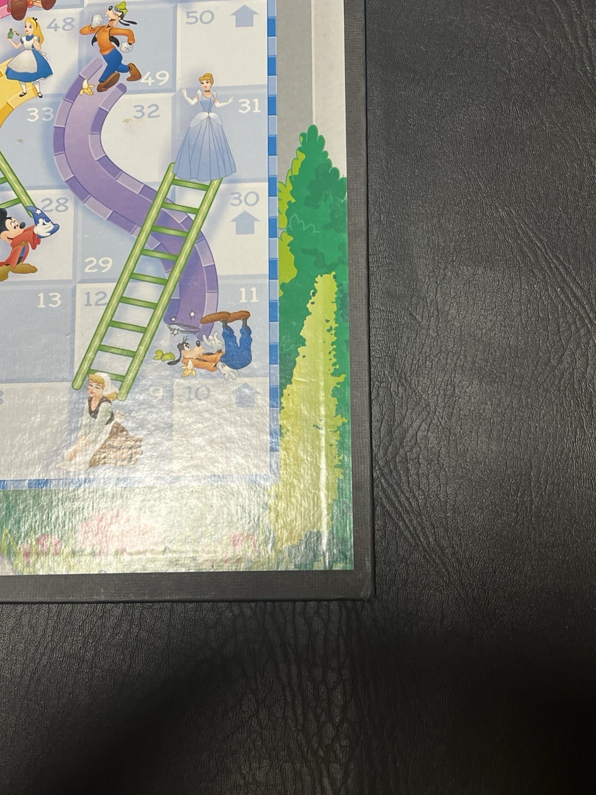 *RARE* Chutes and Ladders Disney Theme Park Edition (2005) ALL OFFERS CONSIDERED