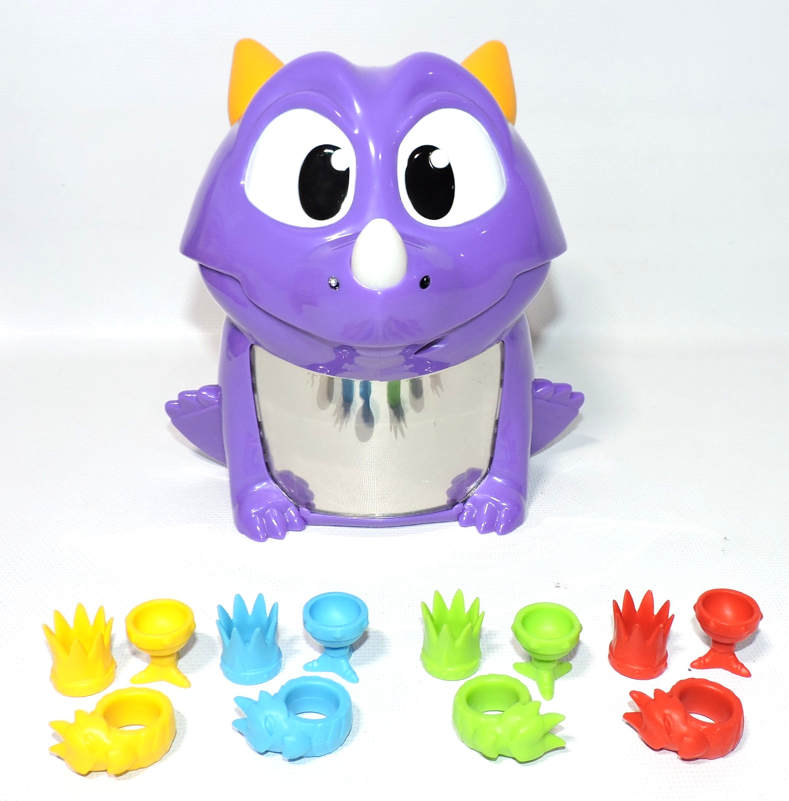 Dragon Snacks Game WORKS COMPLETE w/o Inst. Kids Children Treasure Crown in Box