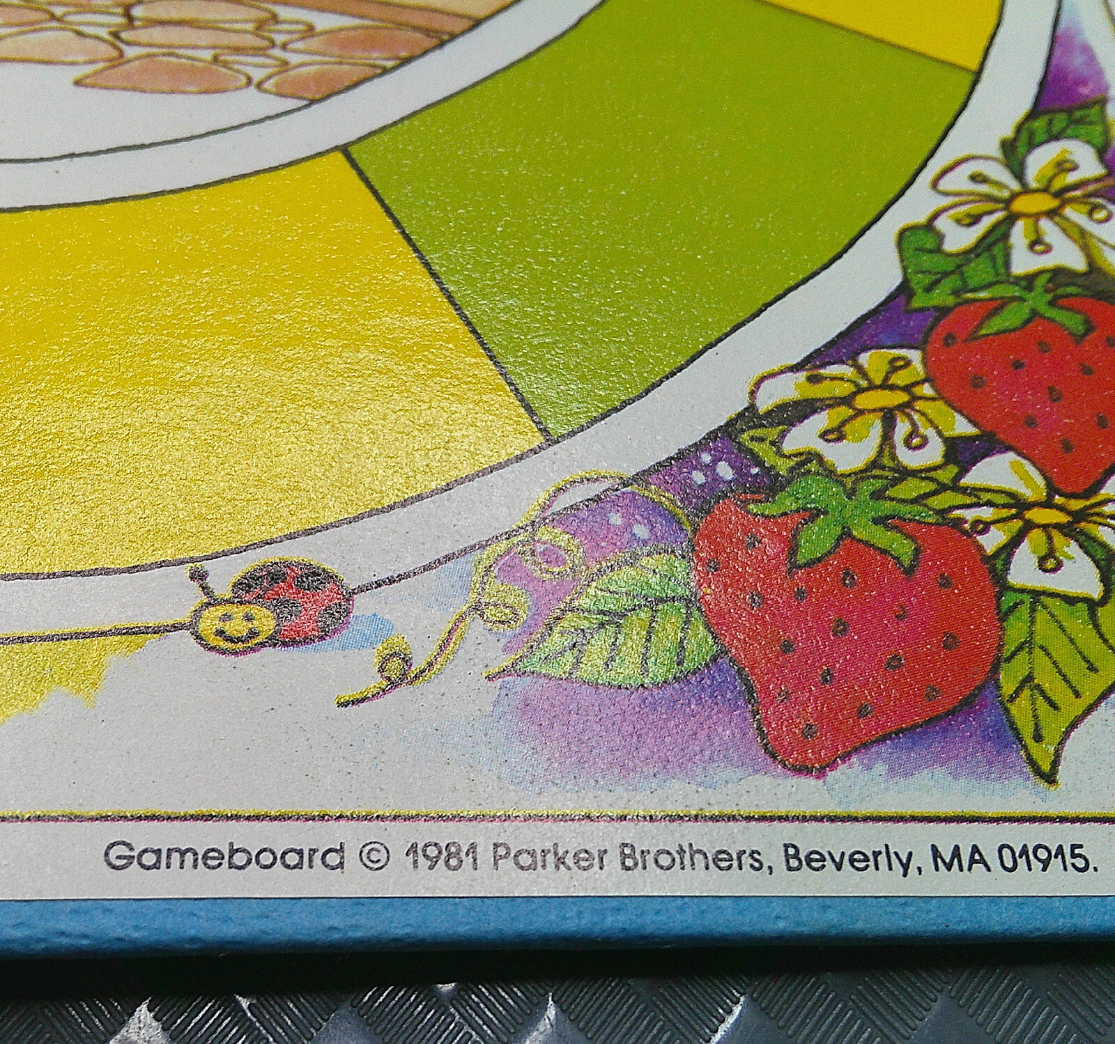 Vintage 1981 Parker Brothers Strawberry Shortcake in Big Apple City Board Game