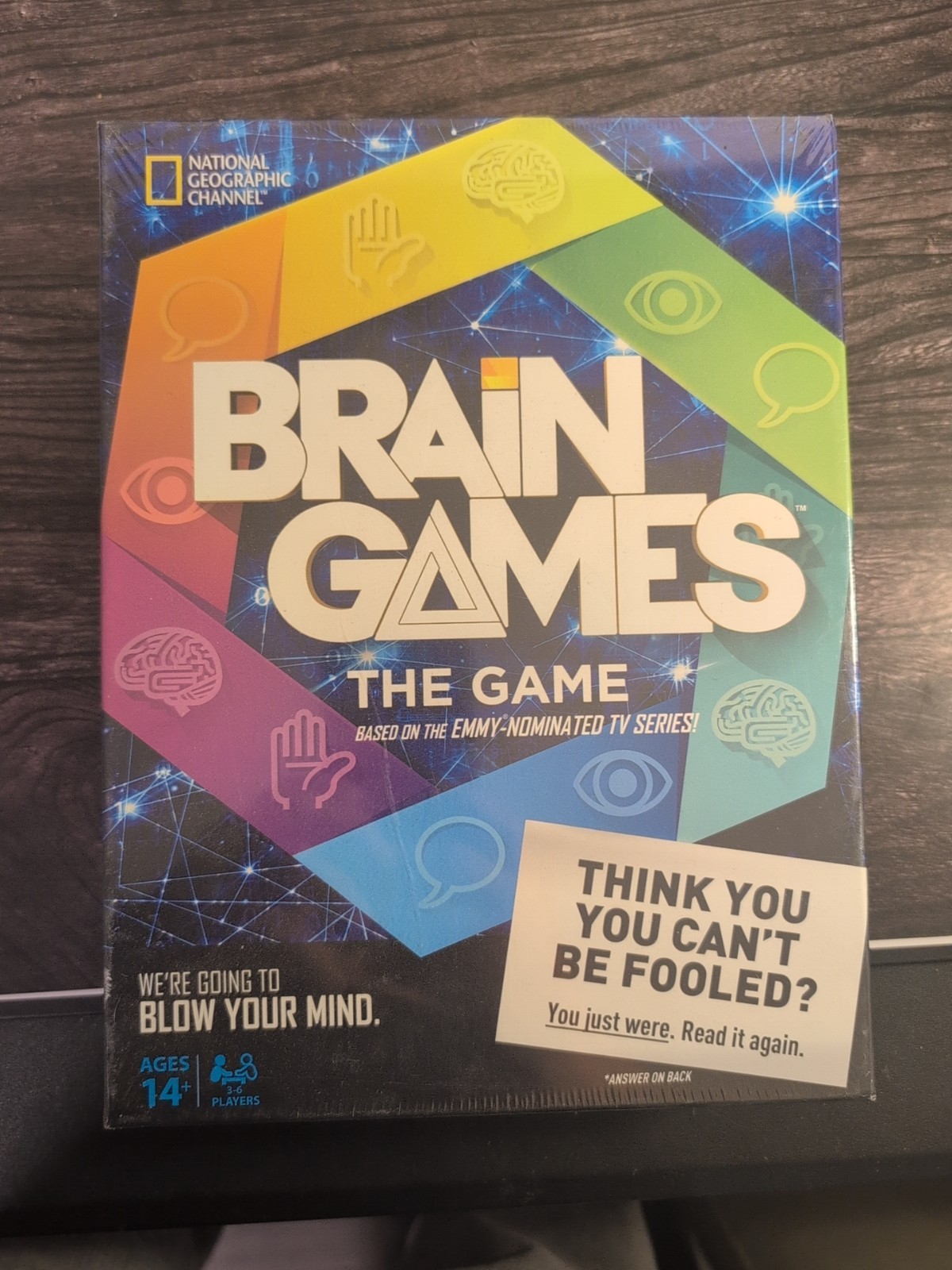 BRAIN GAMES by National Geographic Board Game 100% COMPLETE 2015