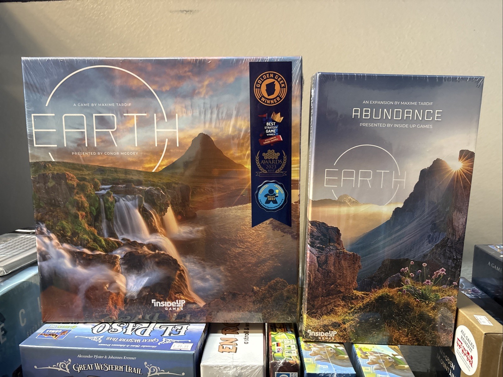 Earth Board Game Plus Abundance Expansion – Inside Up Games Board Games