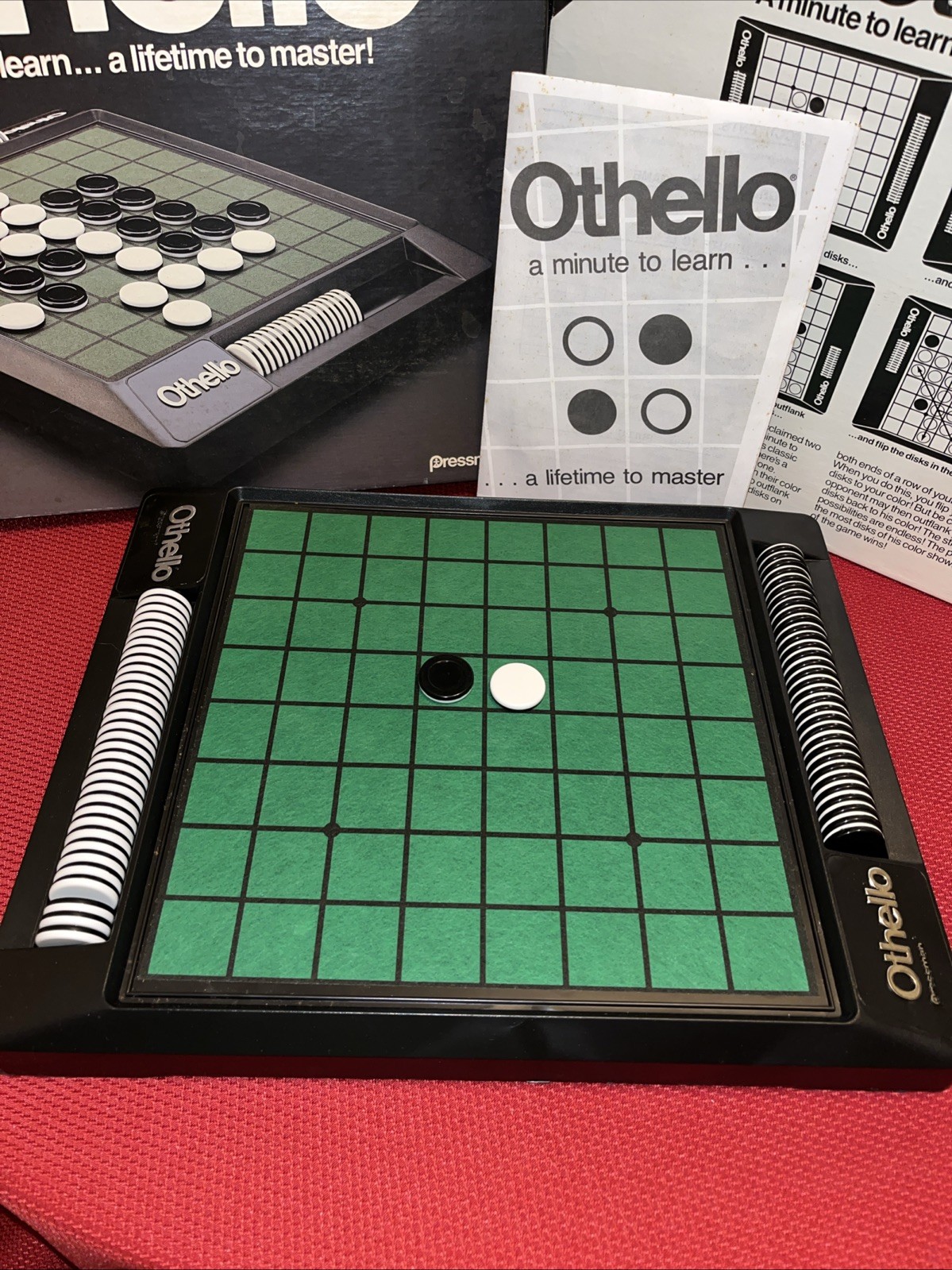 Vintage 1990 Othello game Complete