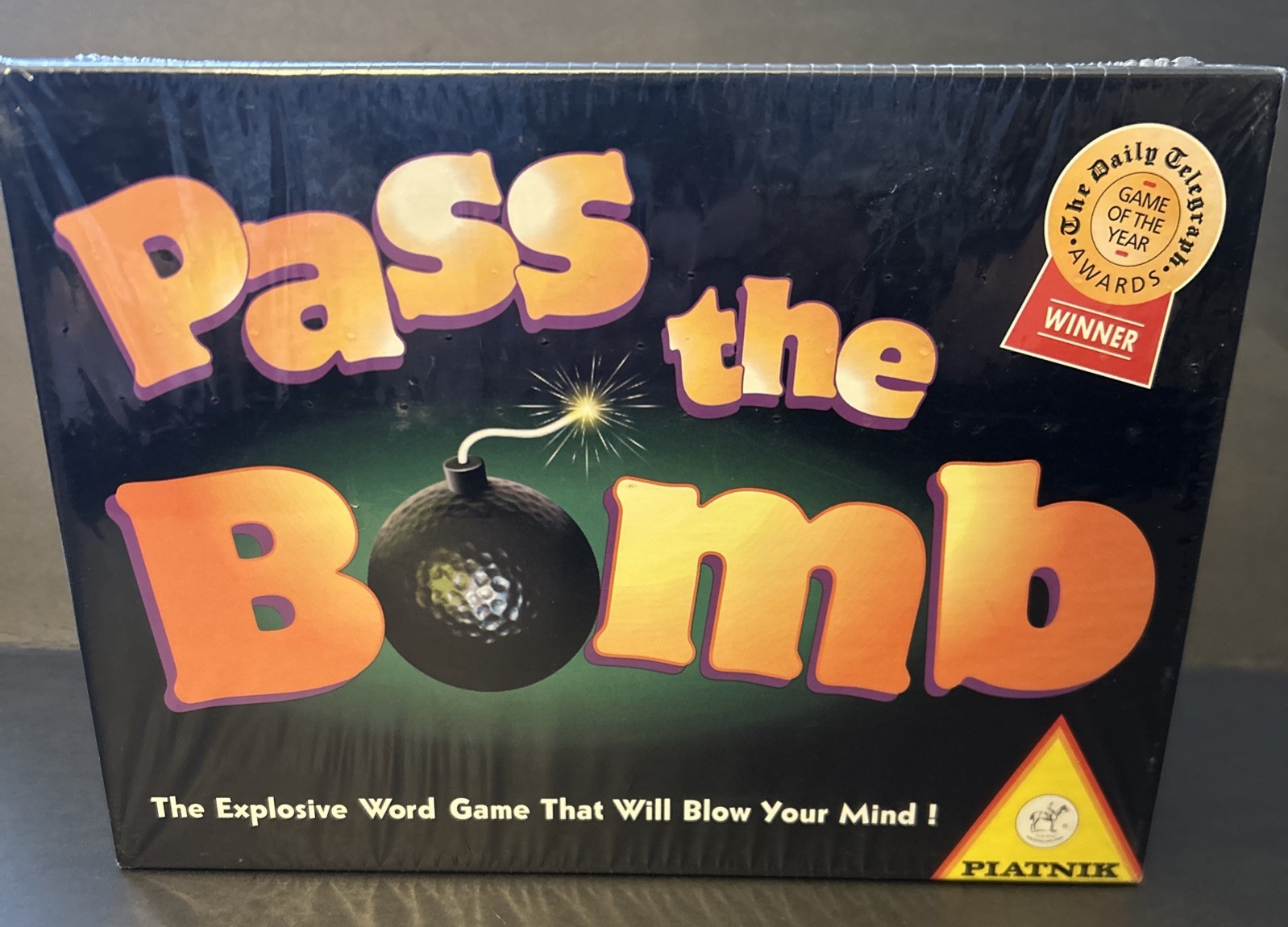 Piatnik Classic Pass The Bomb Game Of Year Any # Of Players Ages 12+ New Sealed