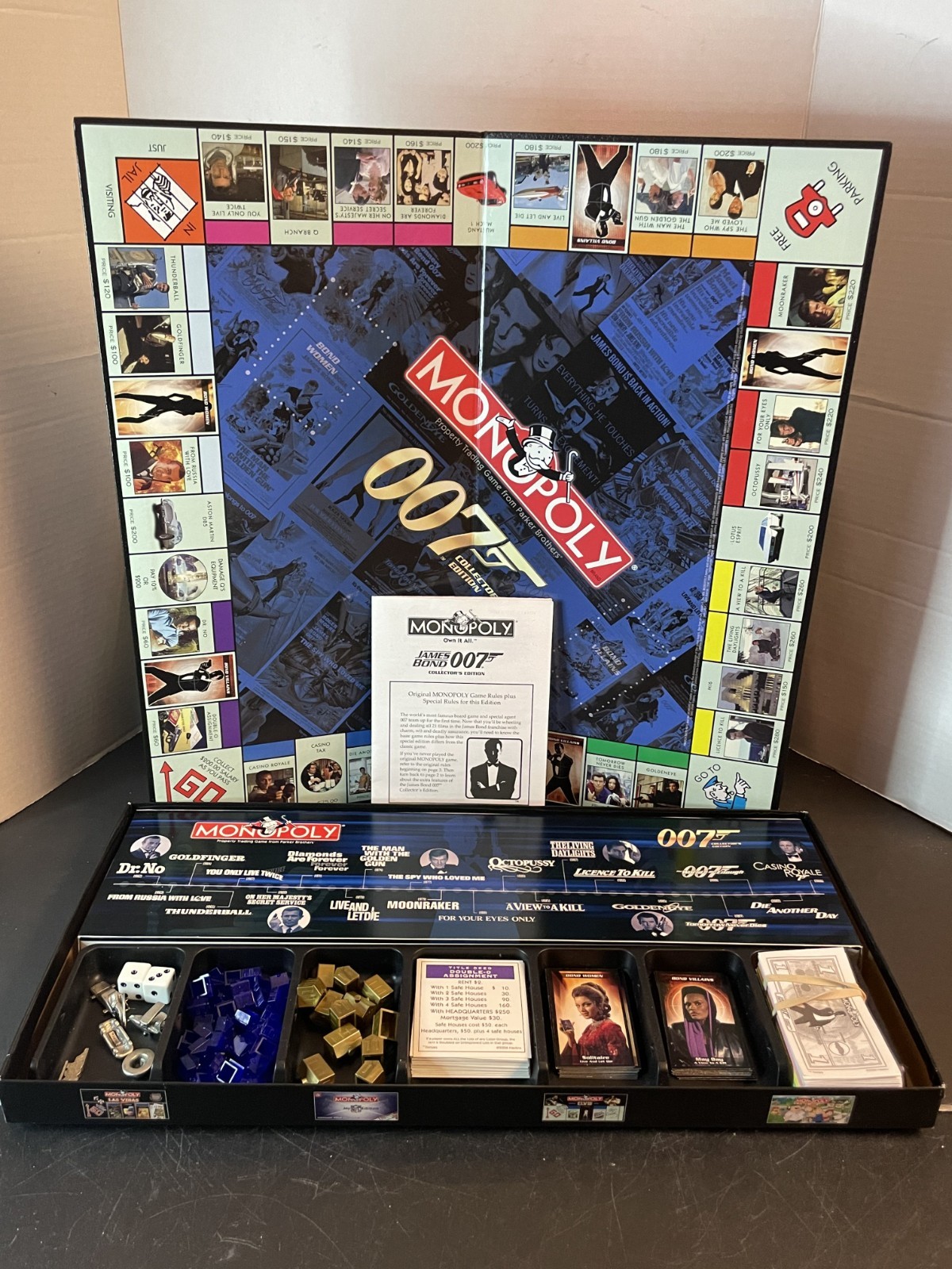 Monopoly James Bond 007 Collector’s Edition Board Game Hasbro 2006 – Complete