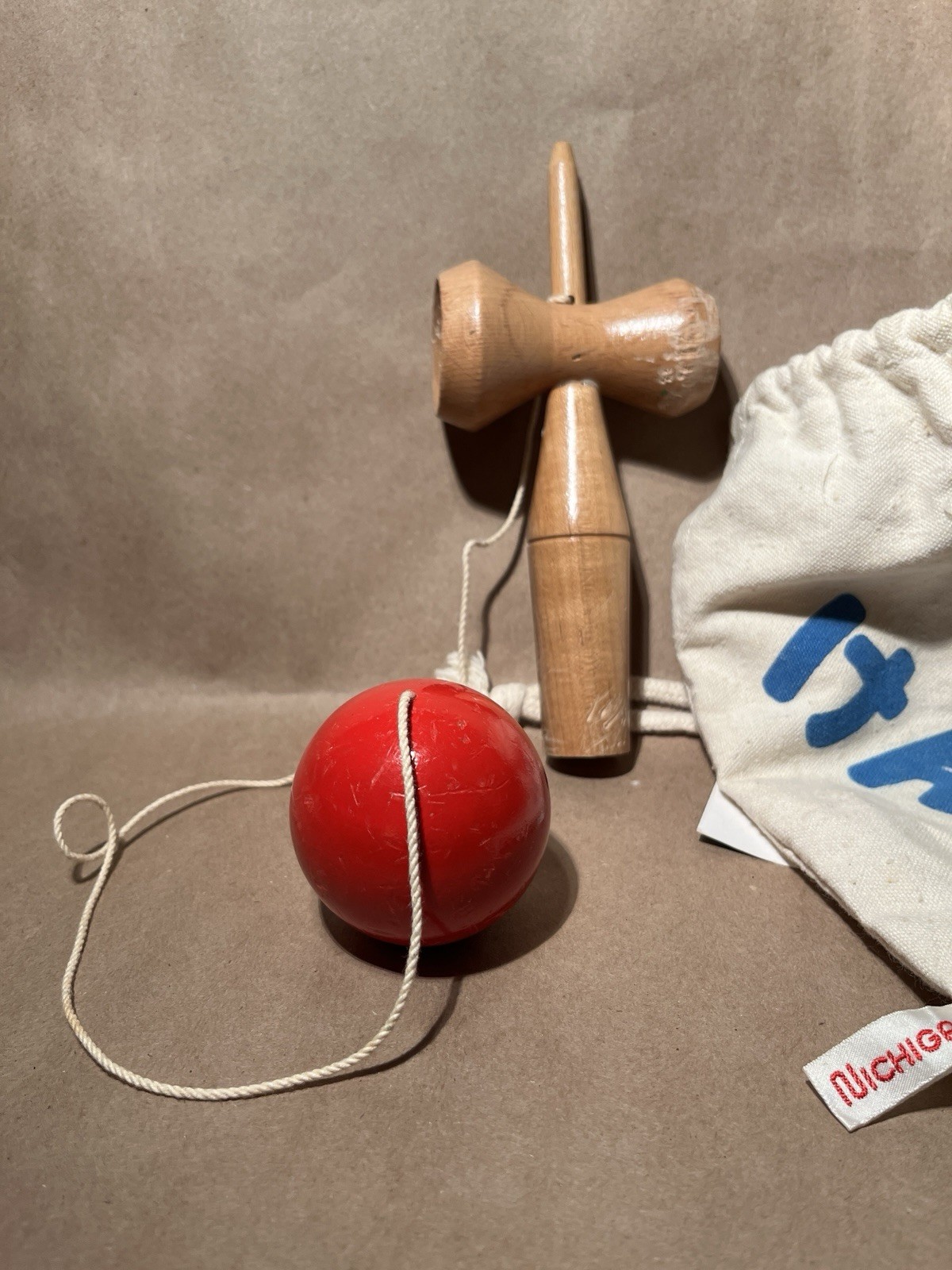 Kendama Ball & Cup Game Toy Wooden Toss Catch Eye Hand Coordination (some wear)
