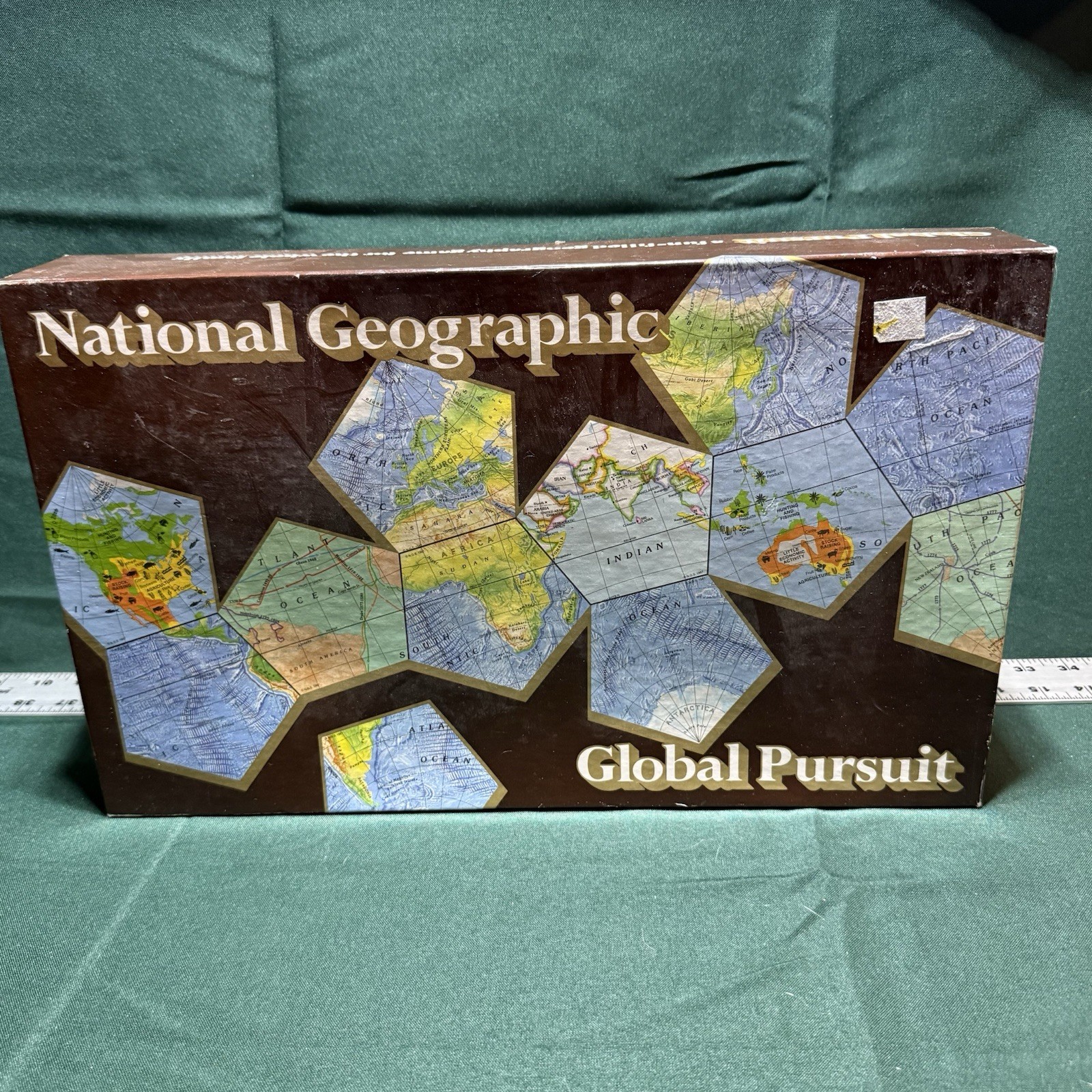 VTG 1987 National Geographic Global Pursuit Game Sealed Contents
