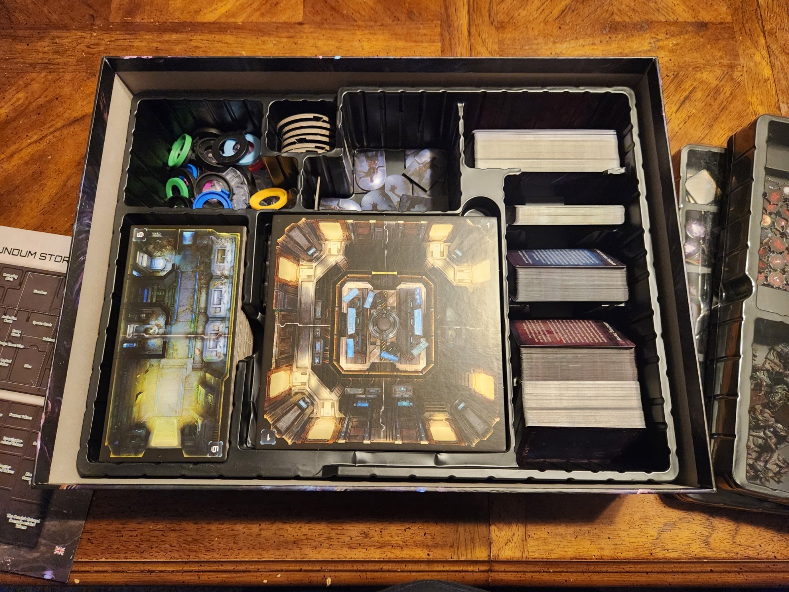 Deep Madness, 5 expansions, 2 miniature packs Profundum and Monstrum boxes