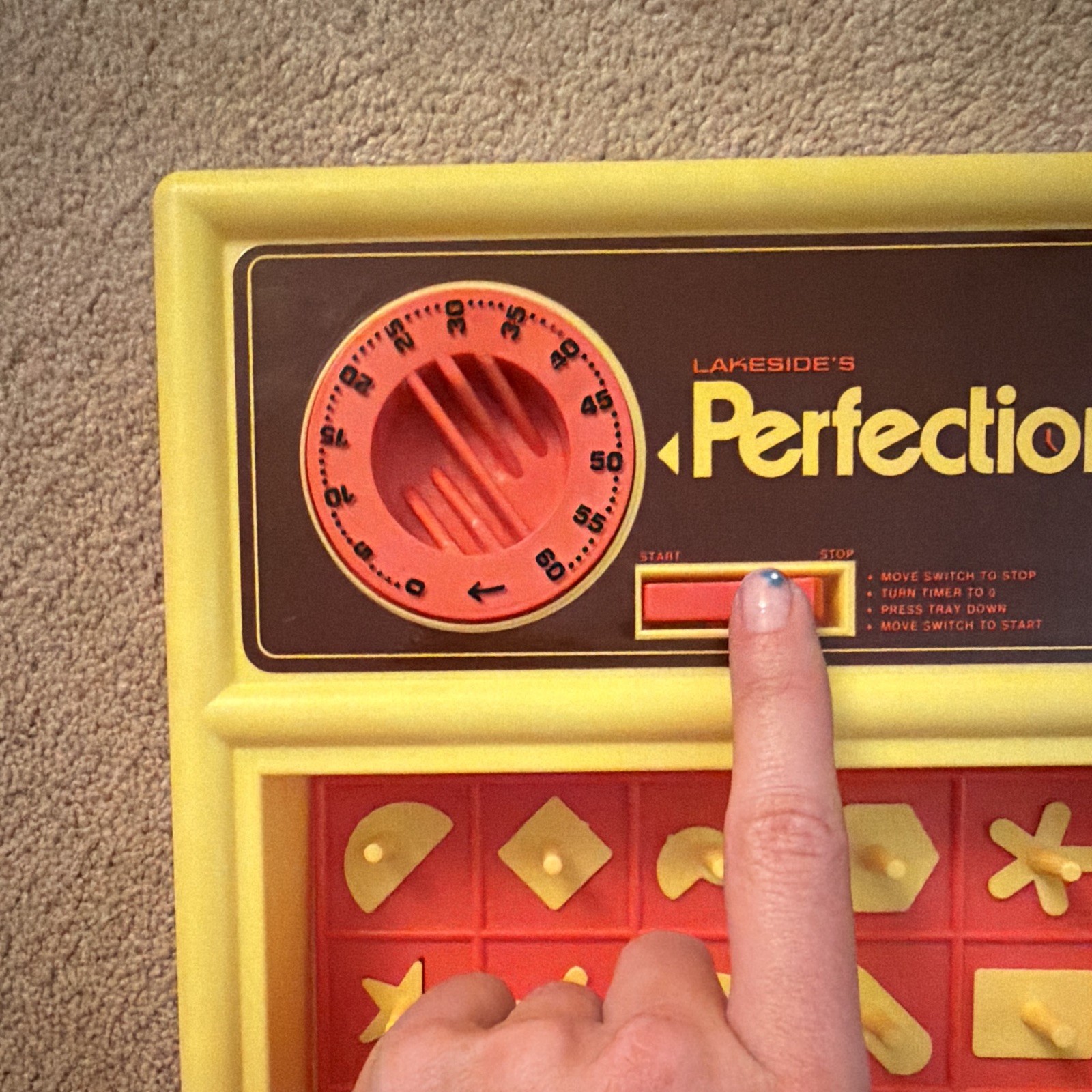Lakeside Perfection Vintage Skill & Action Shapes Game, 1+ Players, Ages 5+