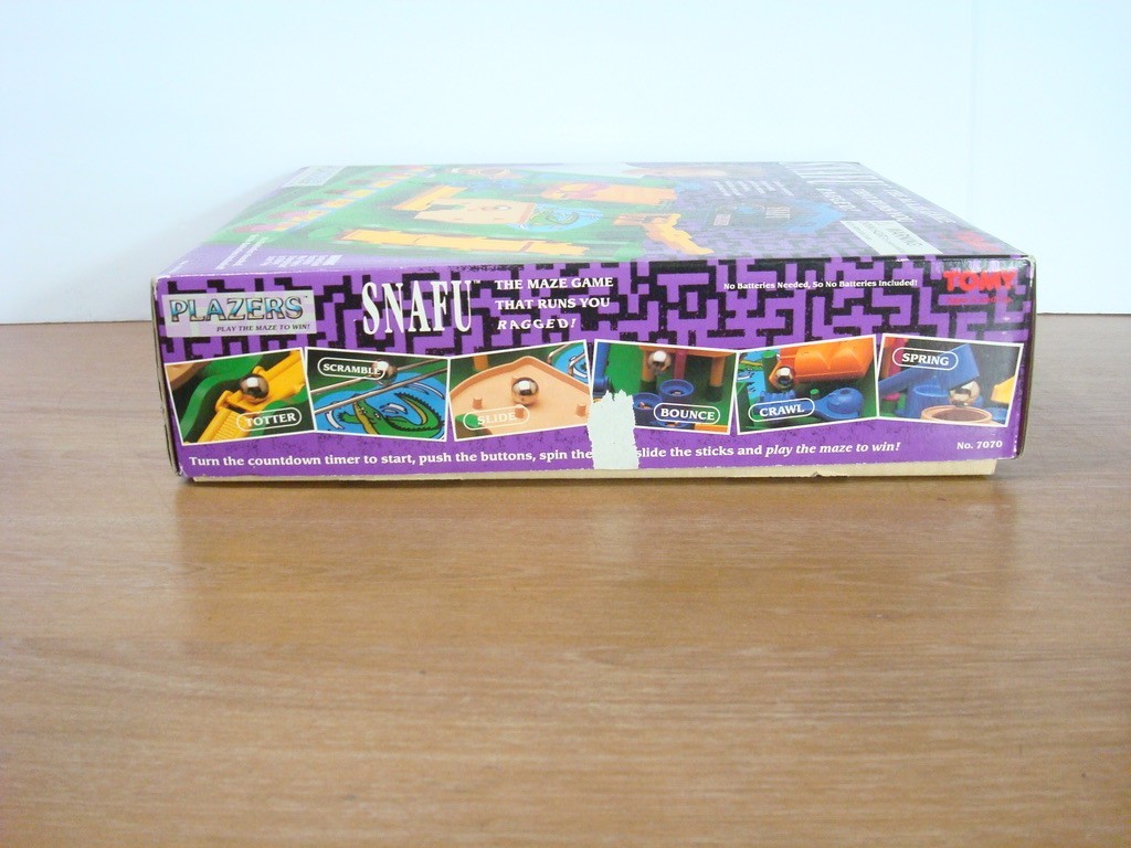 VTG 1991 Snafu Tomy Screwball Scramble Run Yourself Ragged Marble Maze 2 Marbles