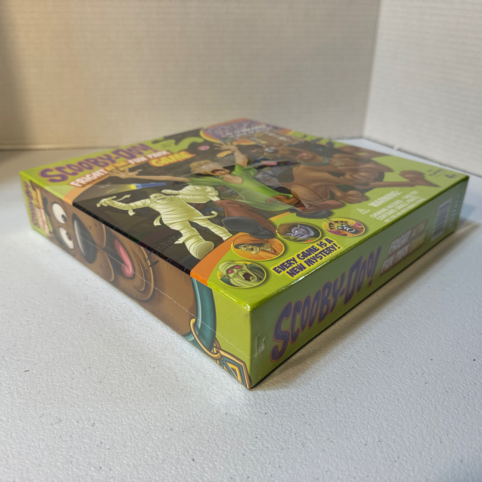 Scooby Doo Fright at the Fun Park Board Game New Sealed Buffalo Games