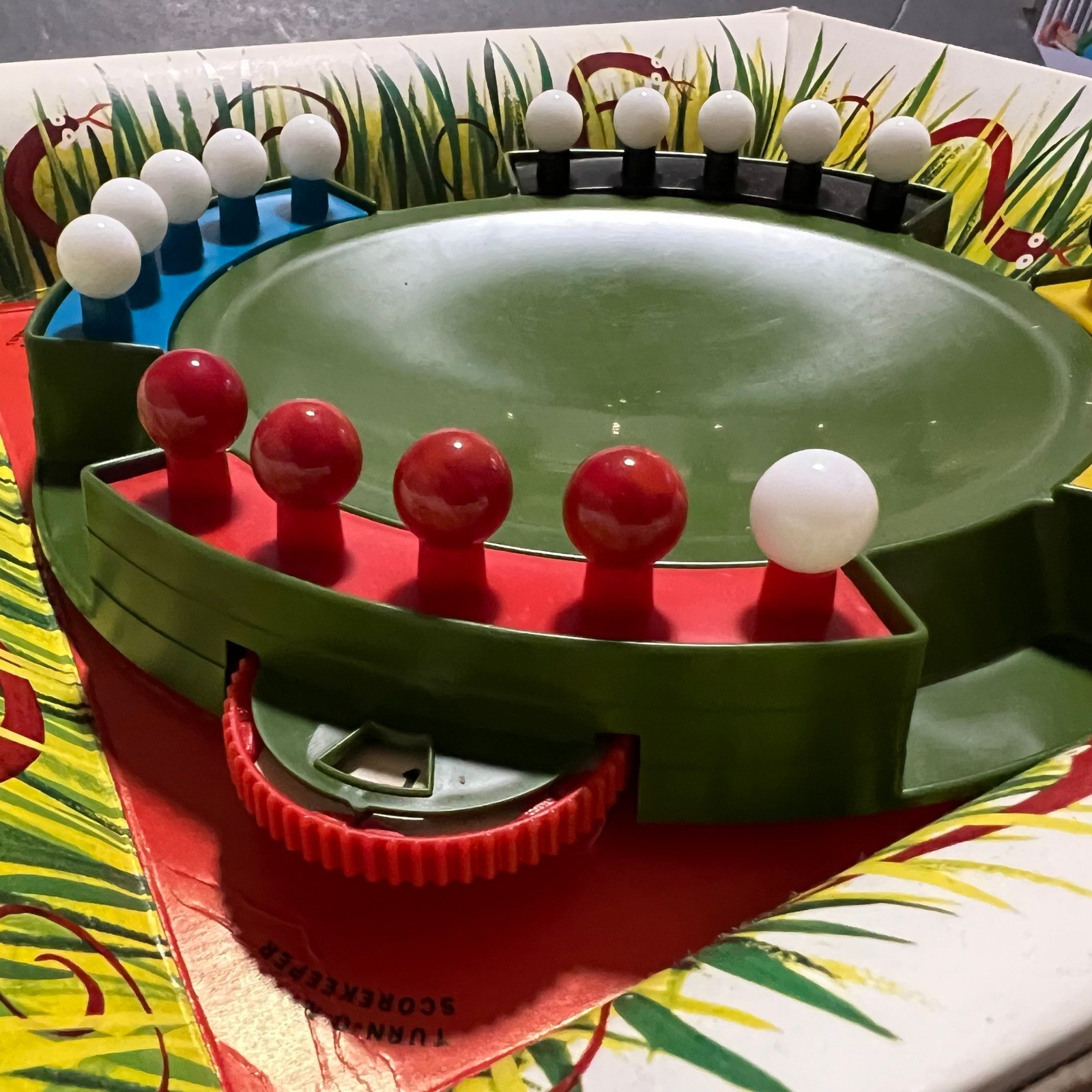Vintage 1969 Kohner Bros Turn-O-Matic Snakes in the Grass Board Game Complete