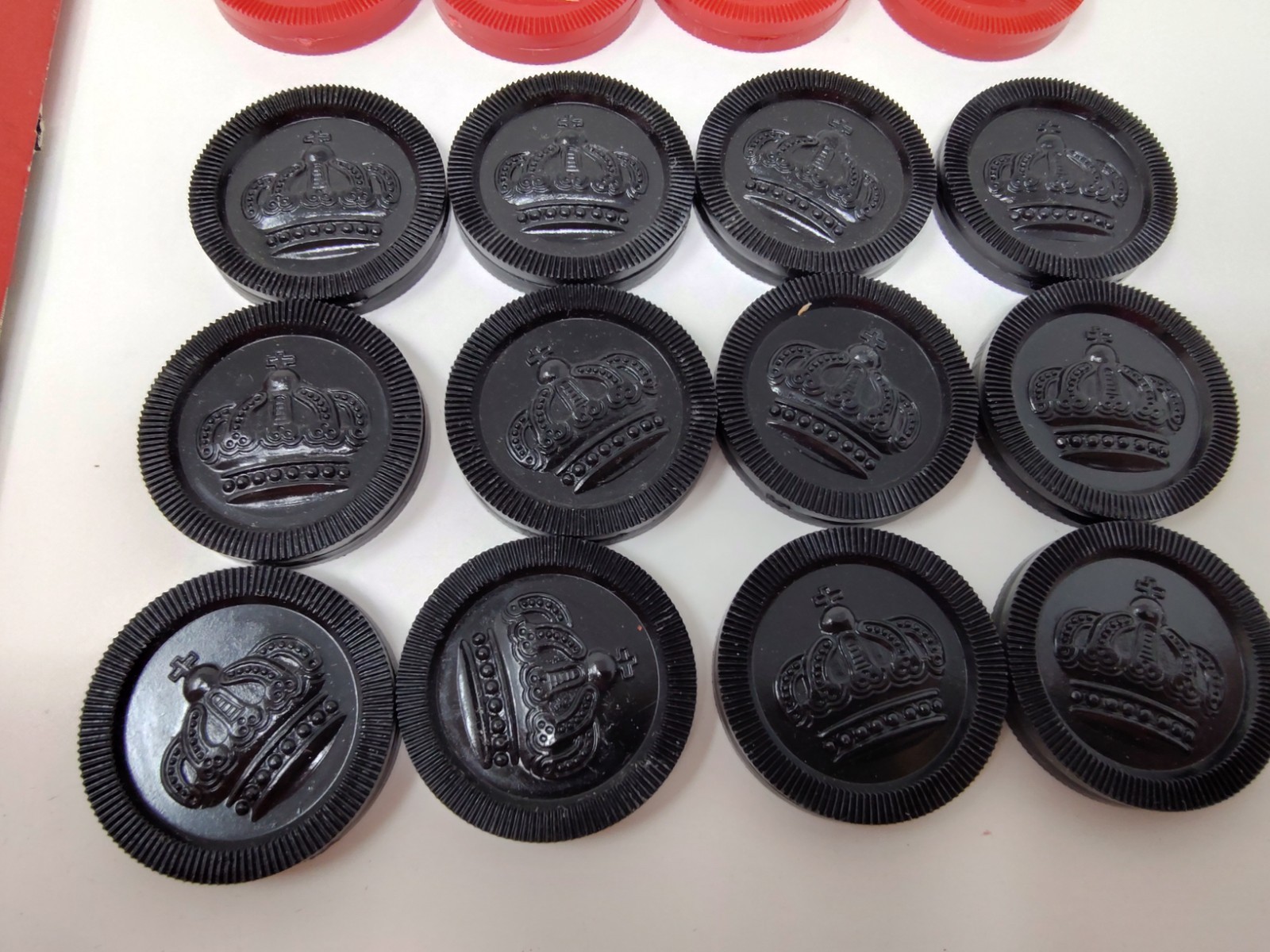 Vintage E.S. Lowe 24 Plastic Red/Black Interlocking Checkers No 849 ST33