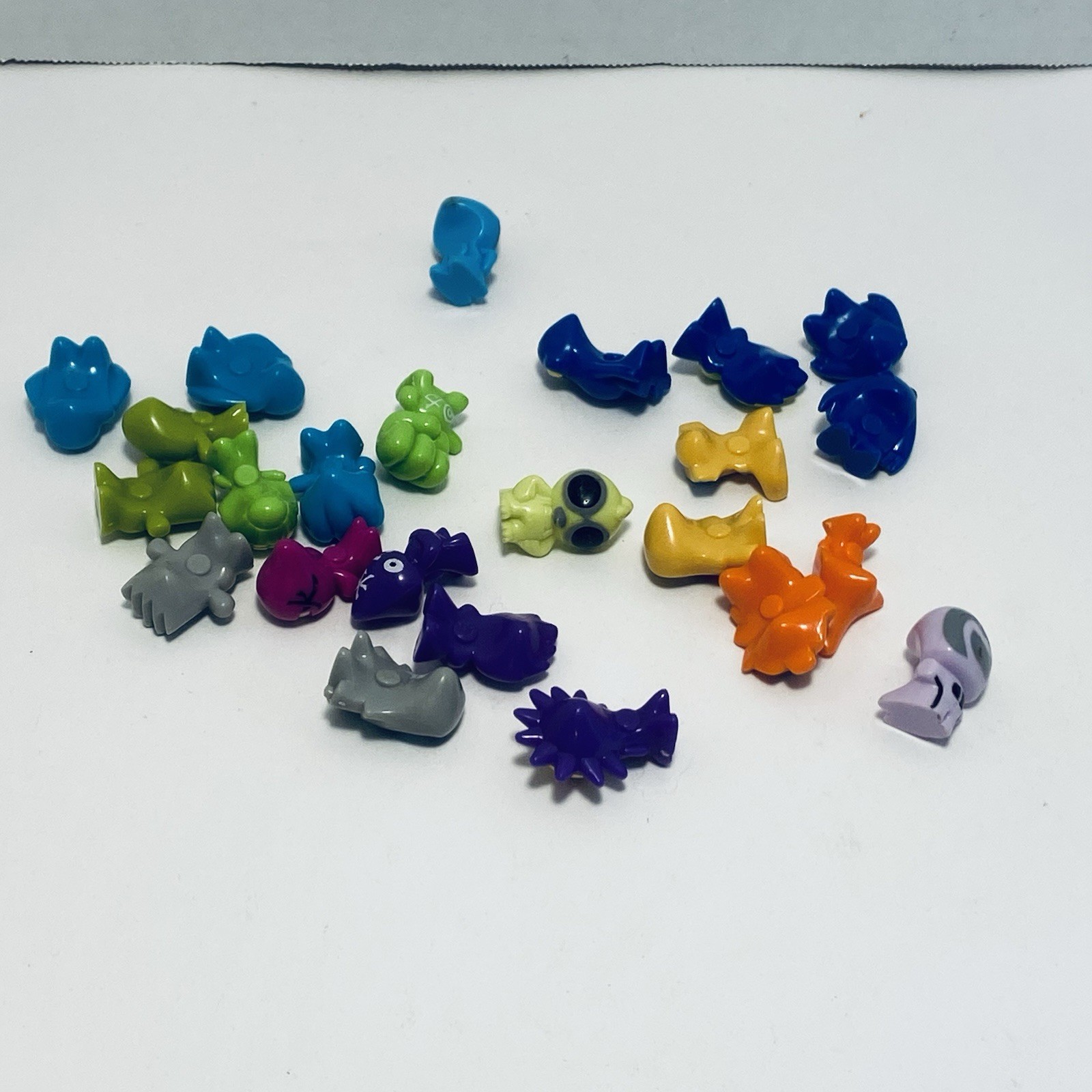 Gogos Crazy Bones Lot of 24 figures Mini Toy pieces