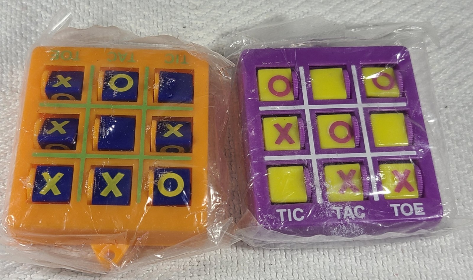 Toysmith Vintage 2002 2x Pocket Tic-Tac-Toe ~2″ CHINA