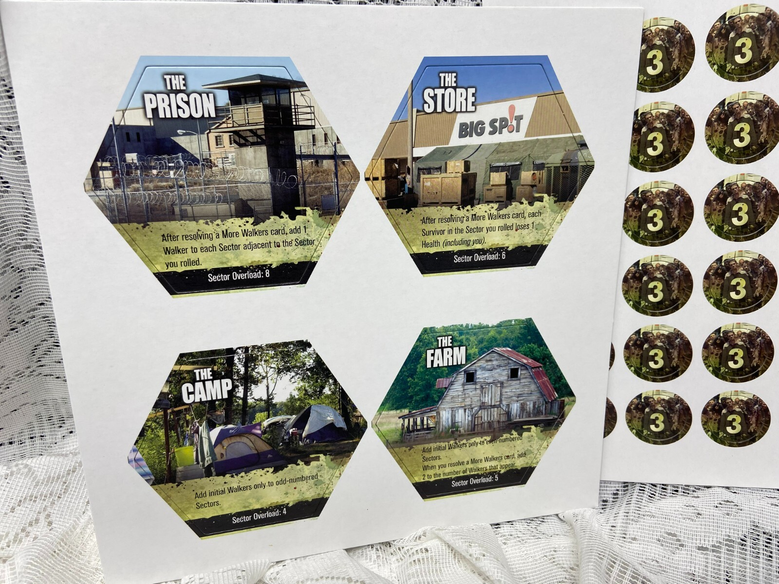 AMC The Walking Dead Don’t Look Back Dice Board Game New Open Box