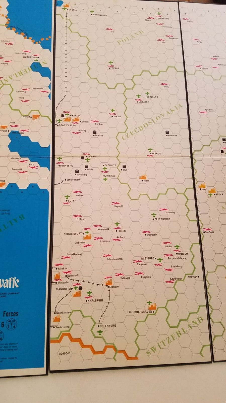 LUFTWAFFE BOARD GAME BY THE AVALON HILL GAME CO. 1971