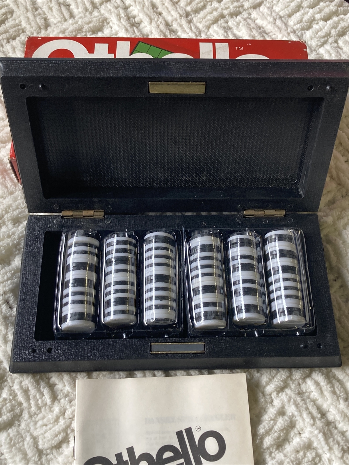 Vintage 1980’s NOS Othello Game W/Original Box *RARE*