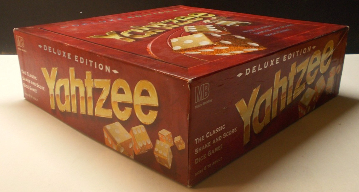 Milton Bradley Deluxe Edition Yahtzee Dice Game 1997 Complete