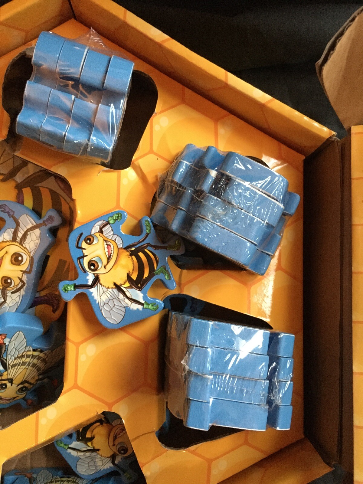 Balancing Bees 3D Stacking Game Of Skill Complete 7+ years 1 to 4 players