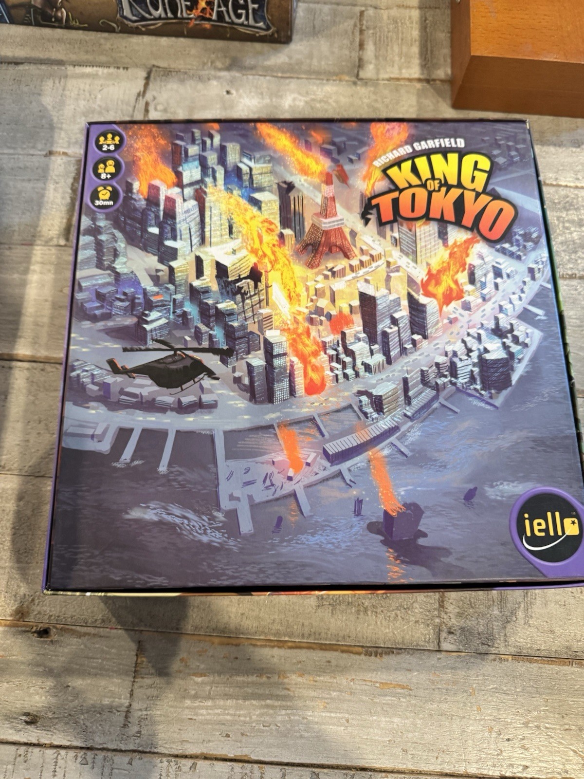 King of Tokyo Board Game by Richard Garfield 2015 iello Games Complete