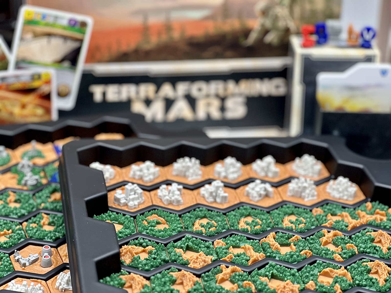 Terraforming Mars Big Box – 90+ Tiles, Markers & Storage for Strategy Games