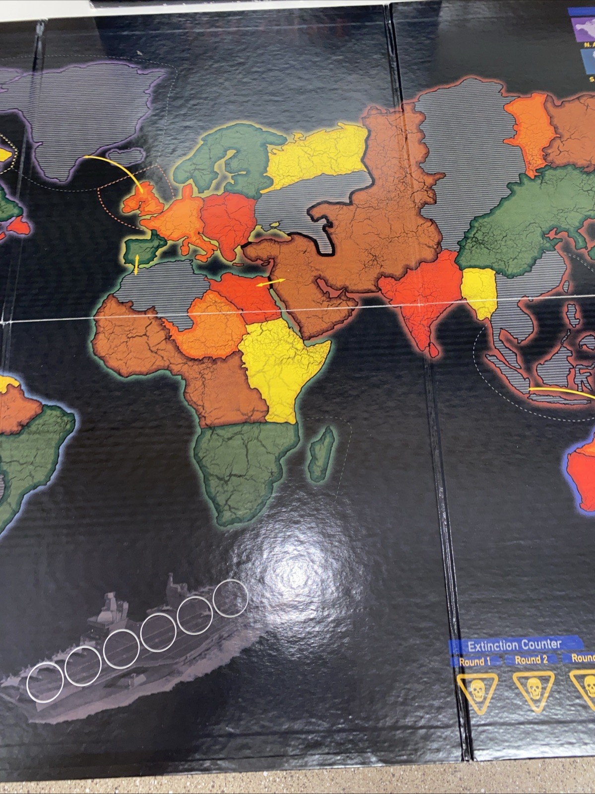 University Games World War Z Board Game – The Game Sealed Pieces Box Damage