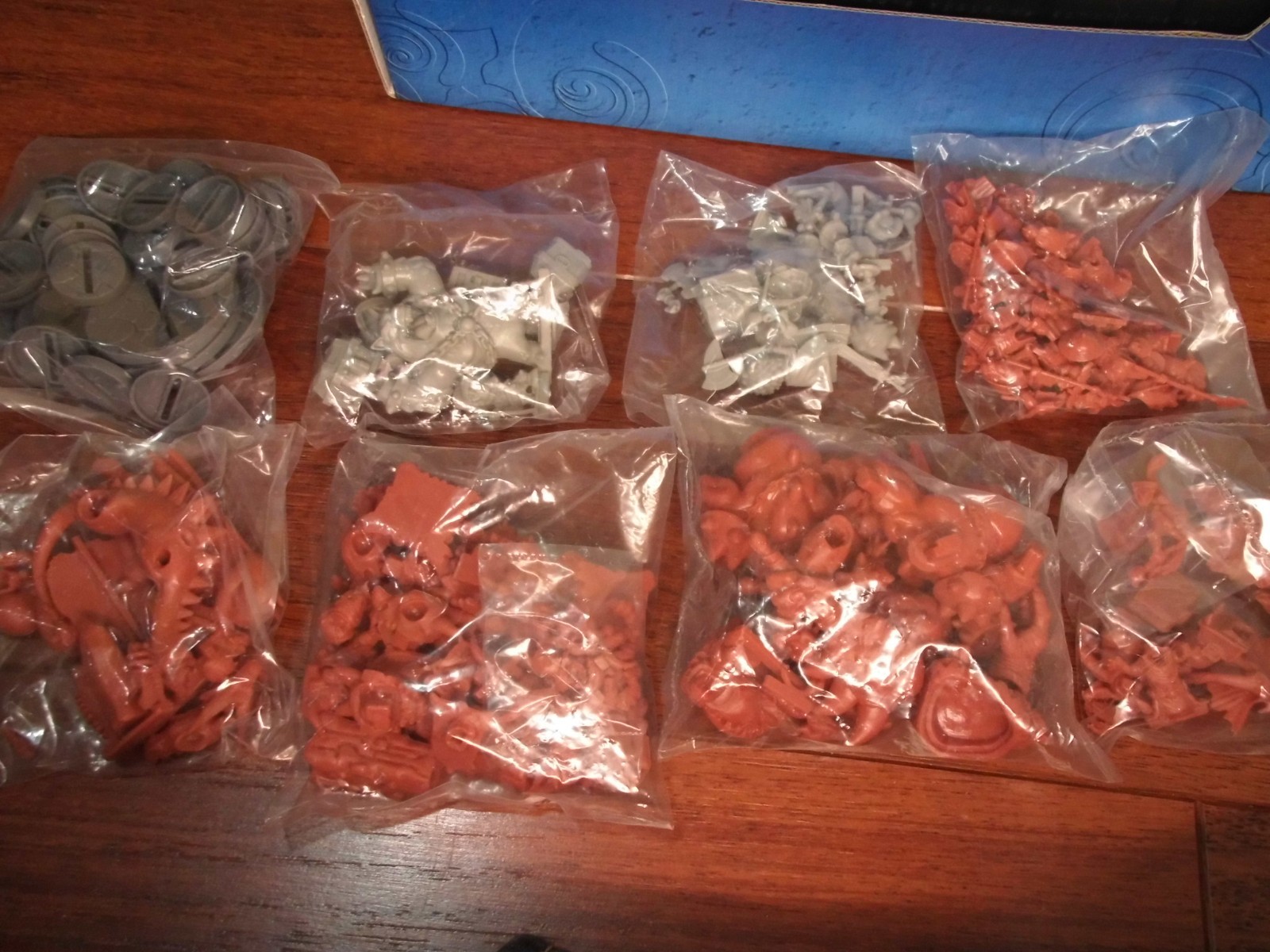 Super Dungeon Explore Core Set Complete Sealed Miniatures Unpunched Box Damage