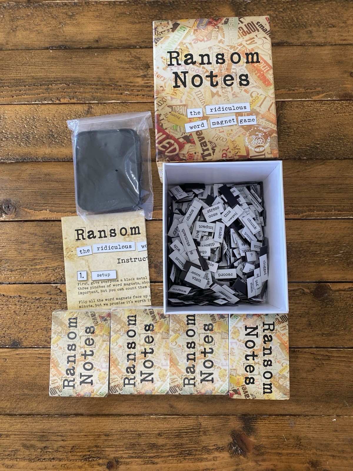 RANSOM NOTES Game By Charty Party “The Ridiculous Word Magnet Game” COMPLETE
