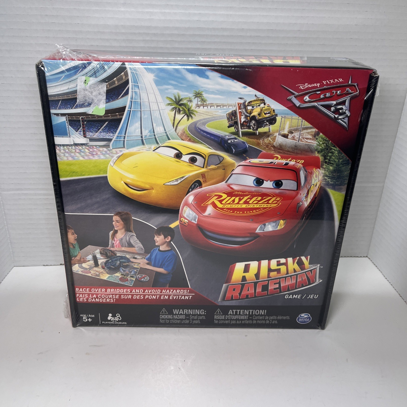 Disney Pixar Cars 3 “Risky Raceway” Board Game – Lightning McQueen – SEALED