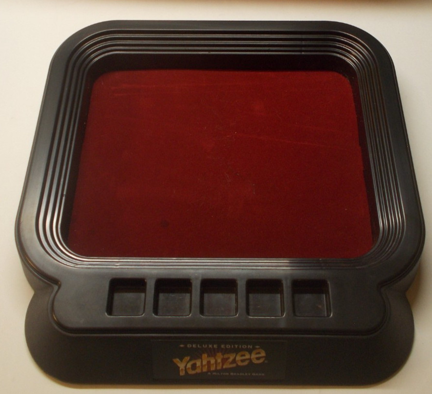 Milton Bradley Deluxe Edition Yahtzee Dice Game 1997 Complete