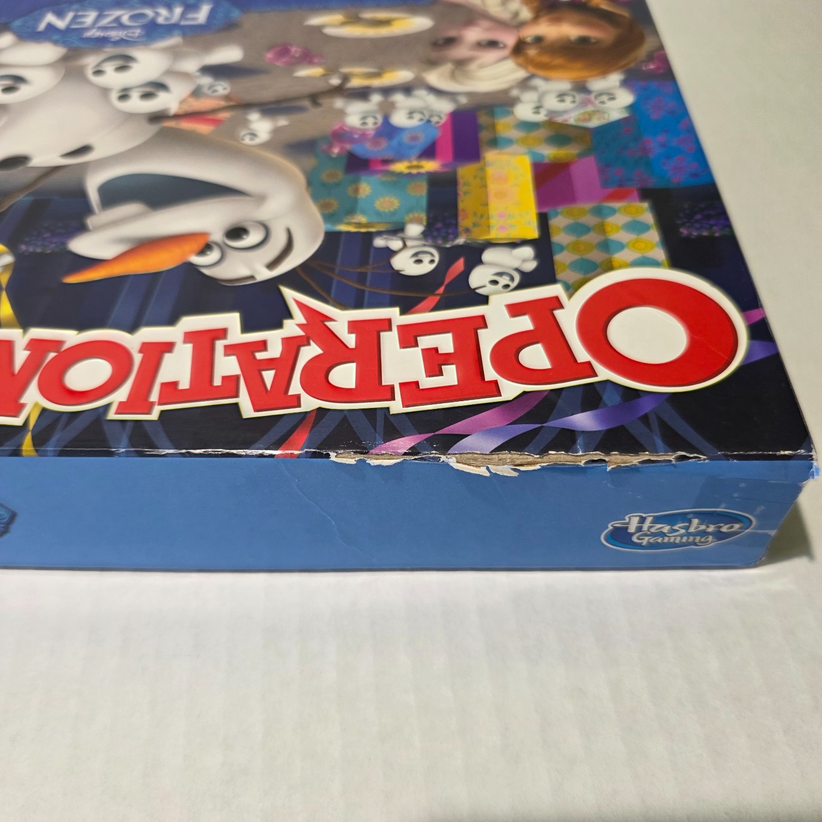 Hasbro Gaming Disney Frozen Operations with 11 Snowman