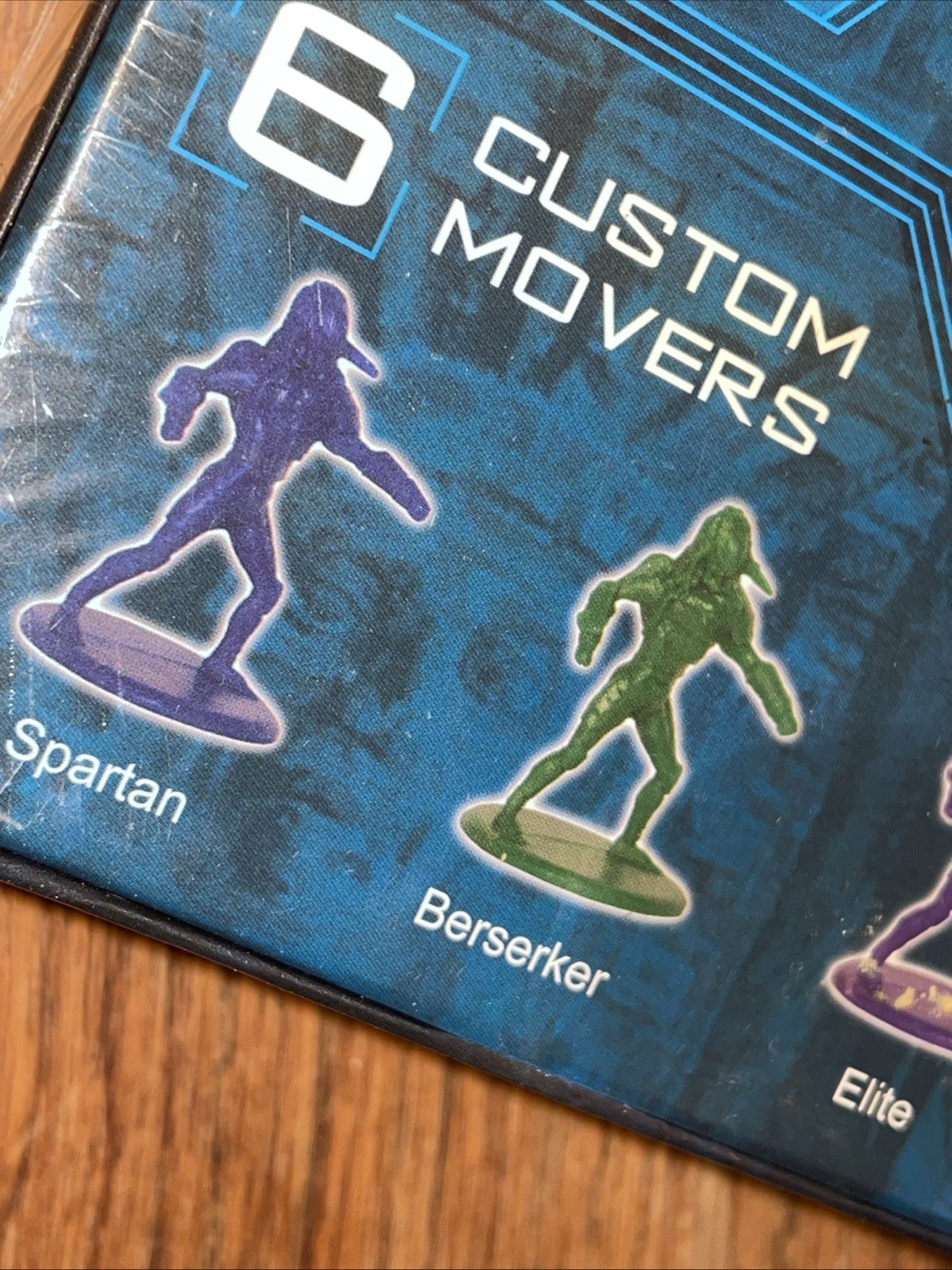 CLUE AVP ALIEN VS PREDATOR BOARD GAME SEALED* READ NEW Hasbro 2016