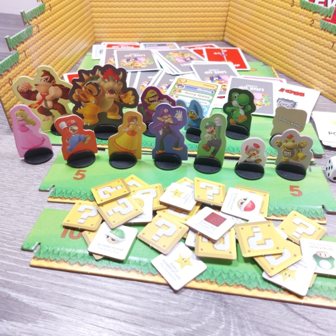 SUPER MARIO LEVEL UP! BOARD GAME *COMPLETE* NINTENDO – USAOPOLY 2017