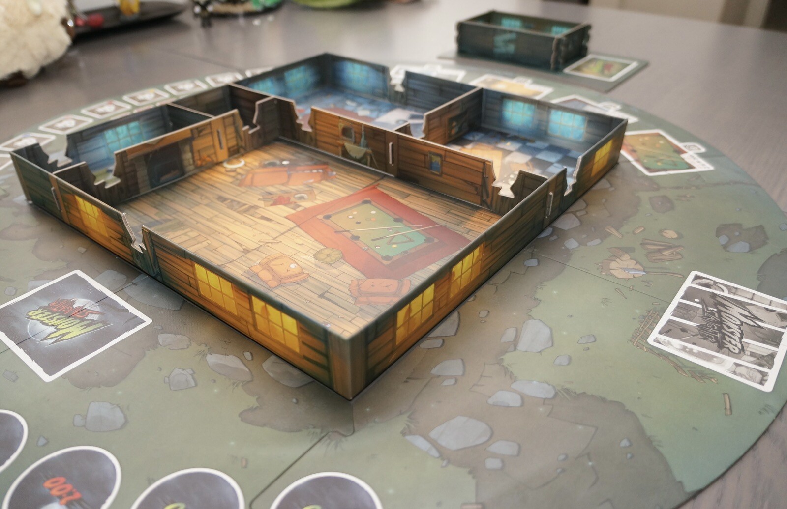 Monster Slaughter | Cabin, Walls, Outdoor Ground Tiles and Shed Expansion Pieces