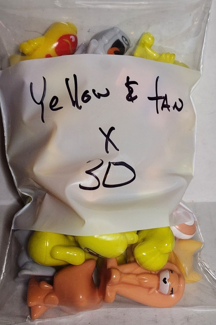 Gogo Crazy Bones Lot of 30: Yellow and Tan tone, Random