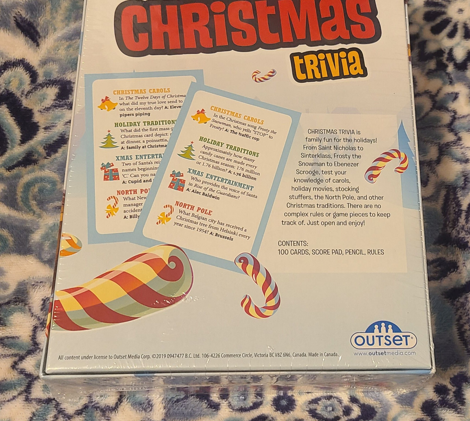 Christmas Trivia Game by Outset 2019 Family Fun for the Holidays🌲12 Years +++