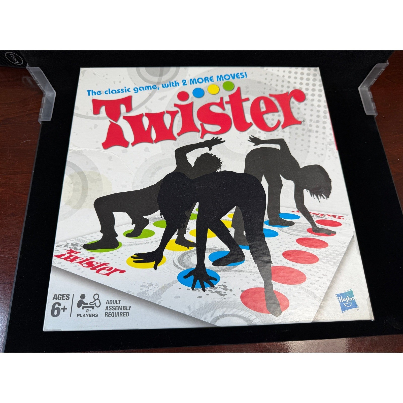 Hasbro Twister Game 2012 Edition Classic Party Floor Game 98831 Complete