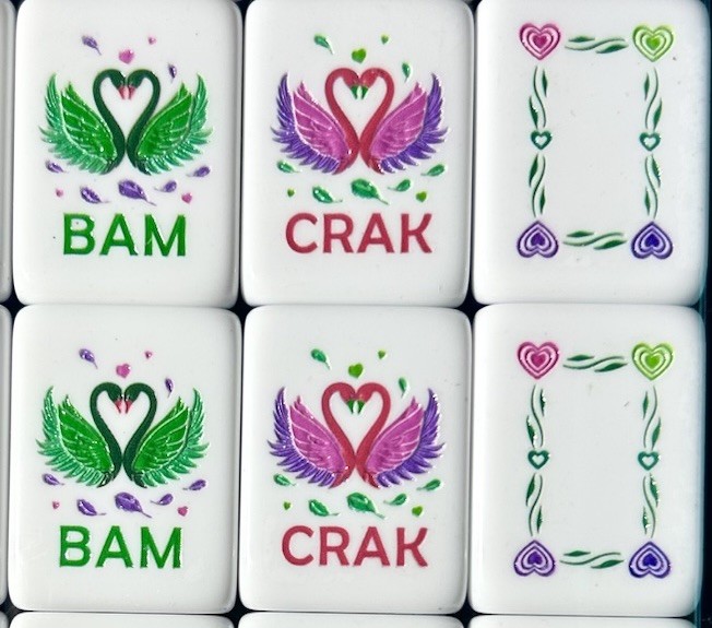 Complete American Mahjong Set Engraved Acrylic Heart Motifs 166 4-Layer Tiles
