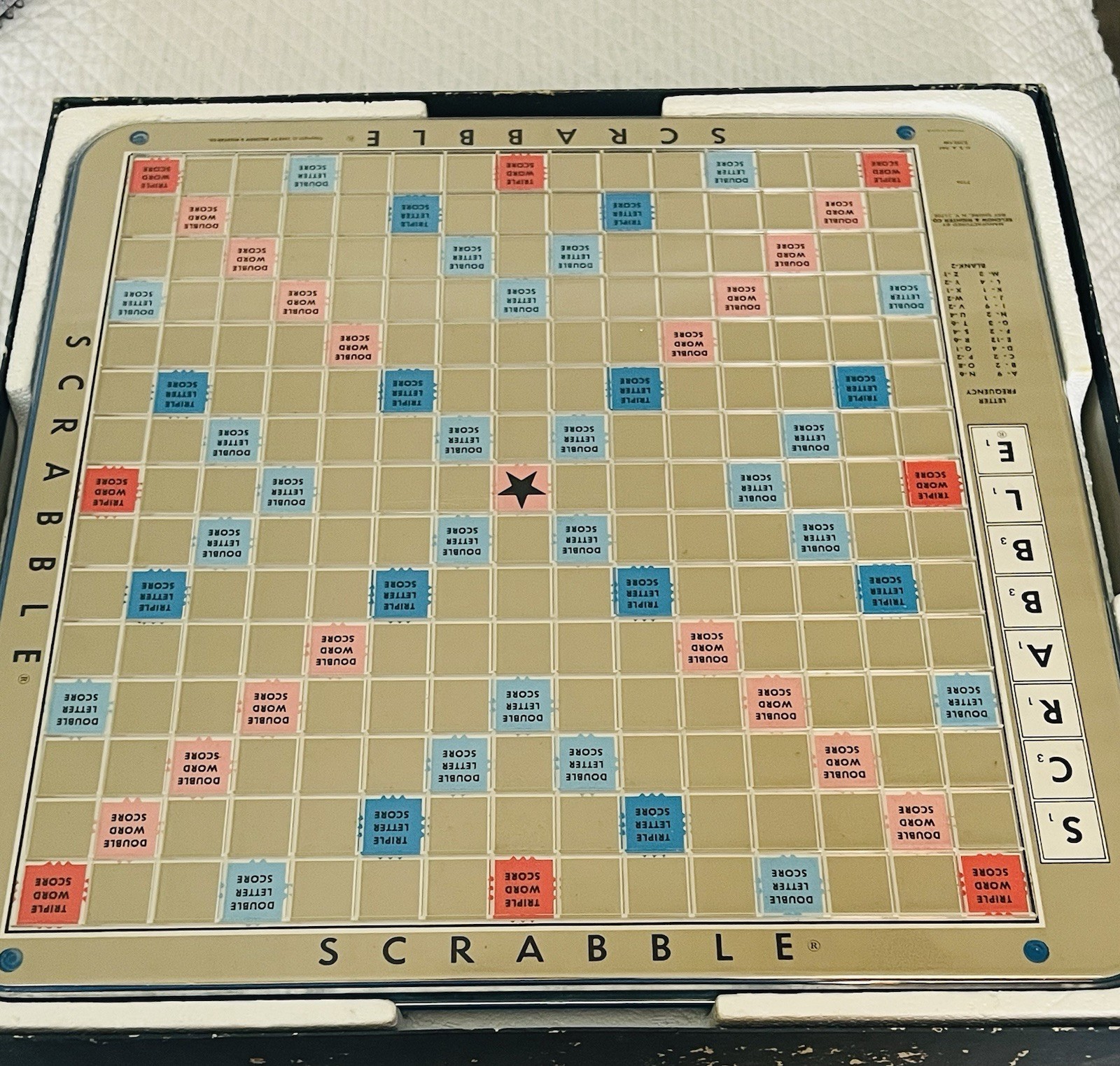 Vintage Scrabble Deluxe Edition Game Frayed Torn Box Complete Selchow & Righter