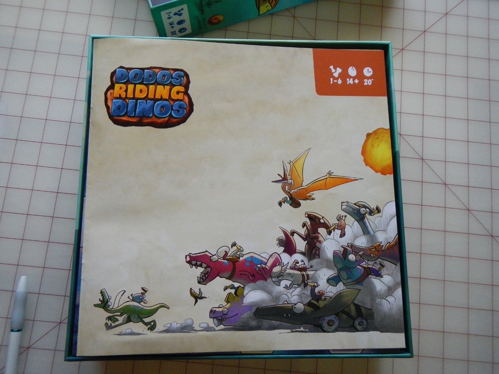 Dodos Riding Dinos Board game Ruben Hernandex Detestable Games Dracos studios