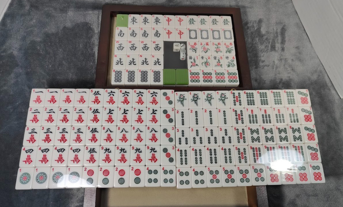 Authentic Chinese Mahjong Game Set 144 Tiles, Tiles New Sealed W/ Case