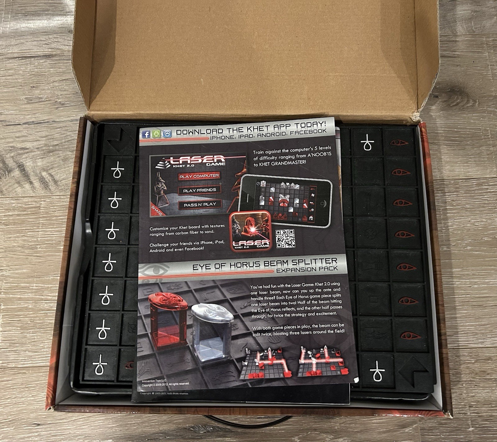 Laser Board Game Khet 2.0 Strategy Mensa Select Toy of the Year Complete