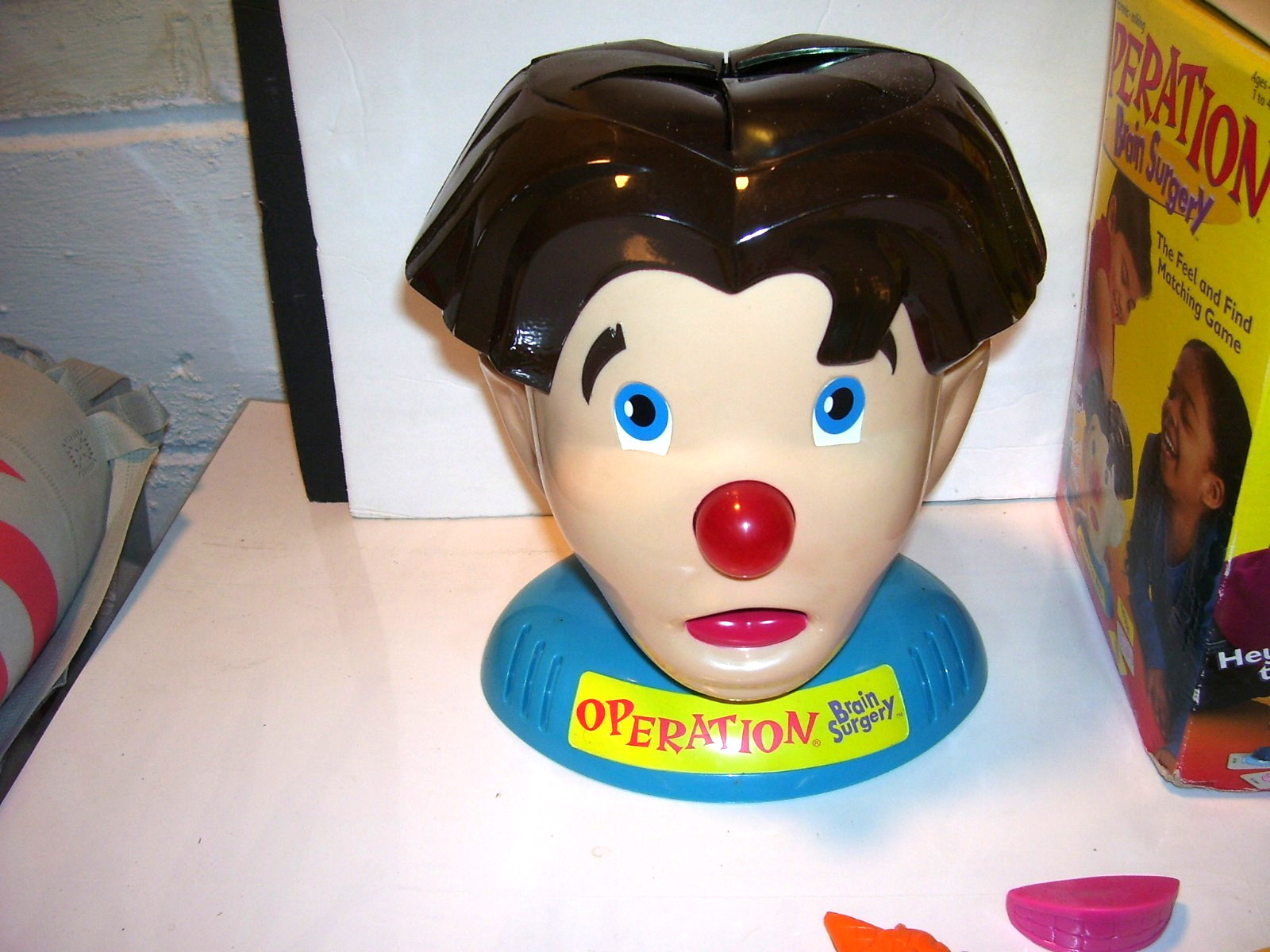 2001 Operation Brain Surgery by Milton Bradley Complete