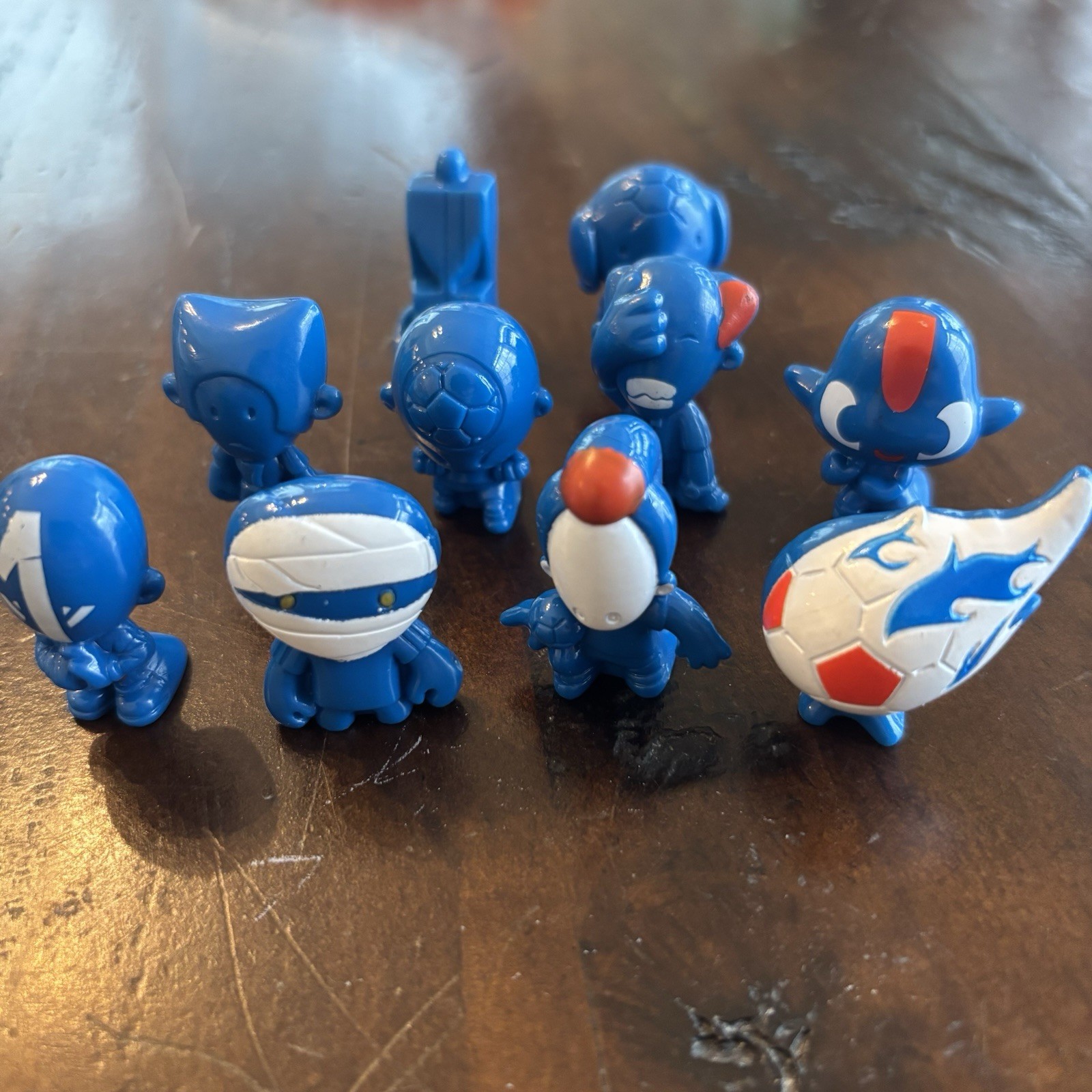 Complete SET FRANCE – 2010 FIFA World Cup VOETBAL Gogos Crazy Bones FUT BRASIL