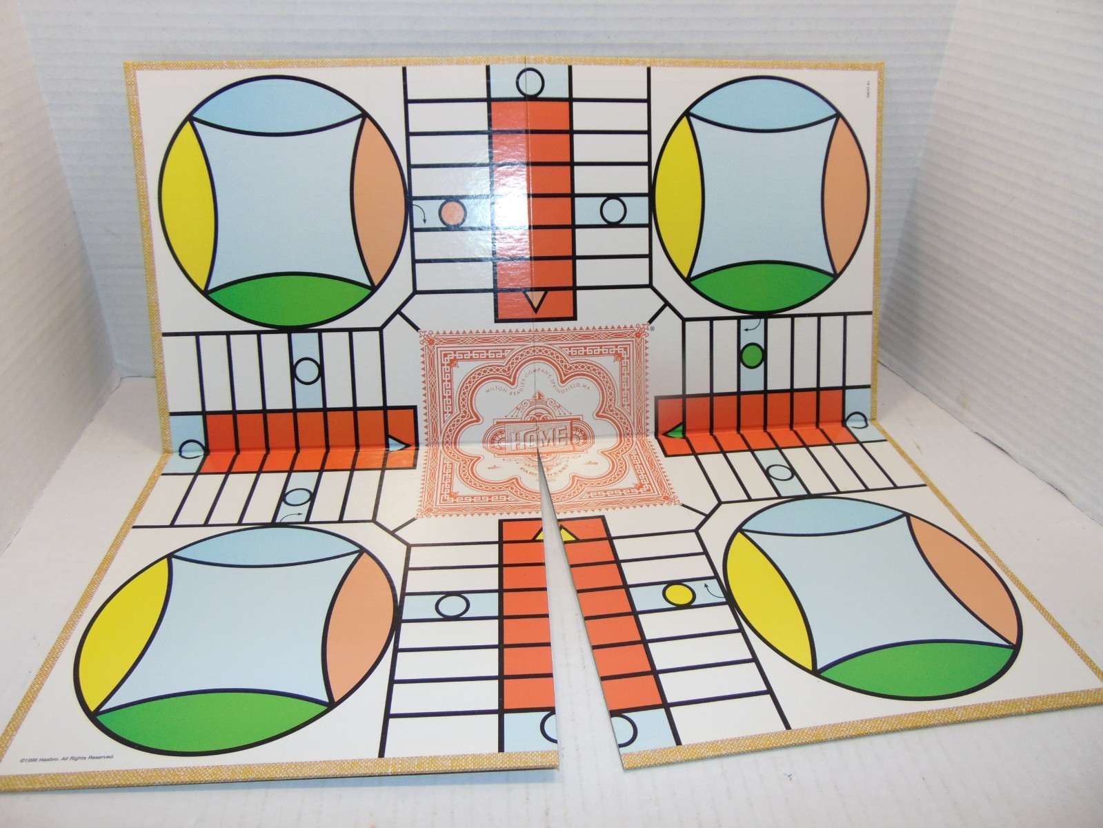 VINTAGE Deluxe Parcheesi COMPLETE Milton Bradley 1989 Classic Strategy