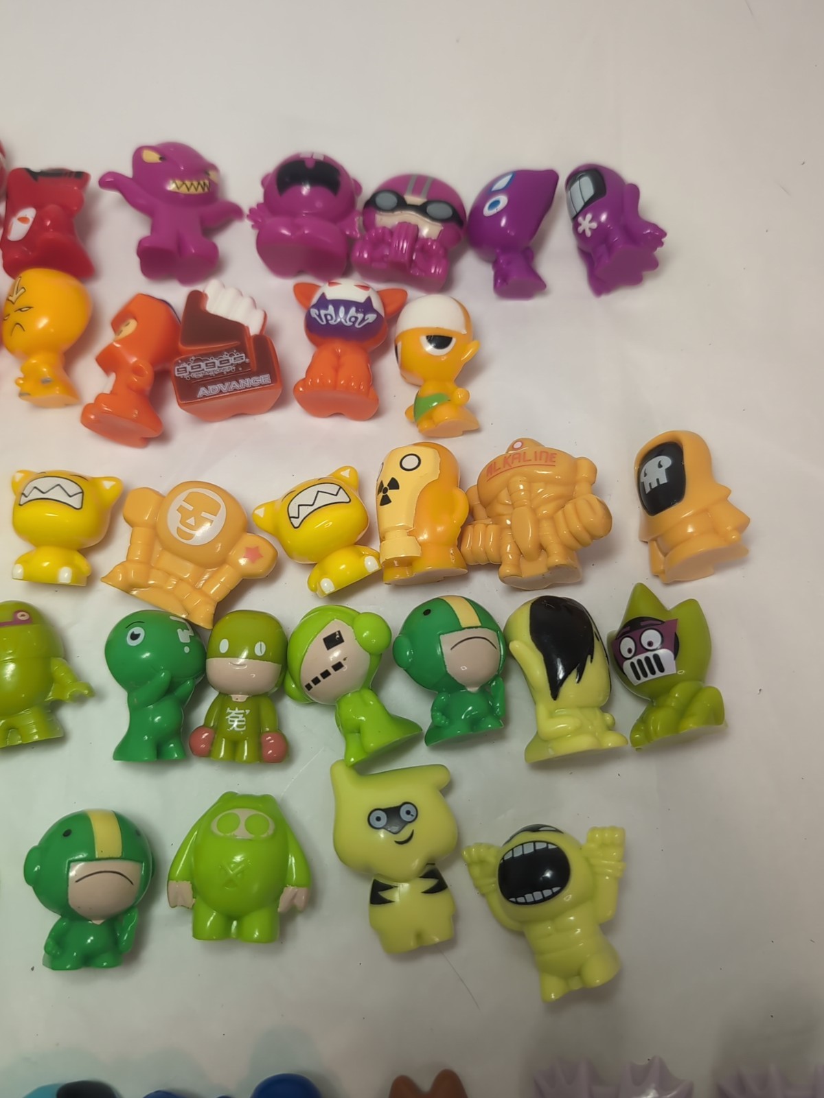 Crazy Bones Lot Of 53 Vintage Multiple Colors Plus Collectors Tin