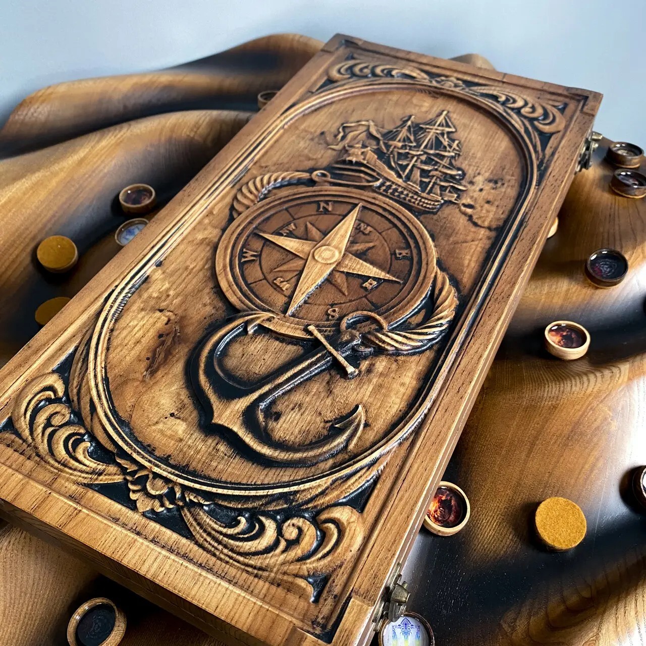 Premium WOODEN BACKGAMMON Set Marine Compass 48cm (19″), Carved, Sailboat, Yacht